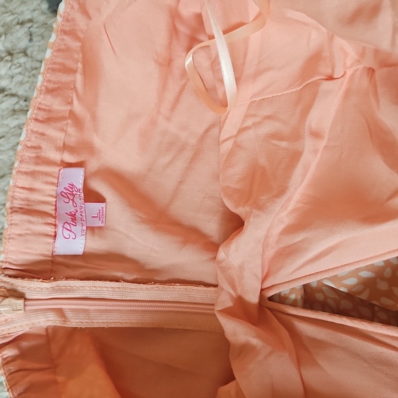 Pink Lily Following A Daydream Shorts Romper Large - Picture 5 of 6